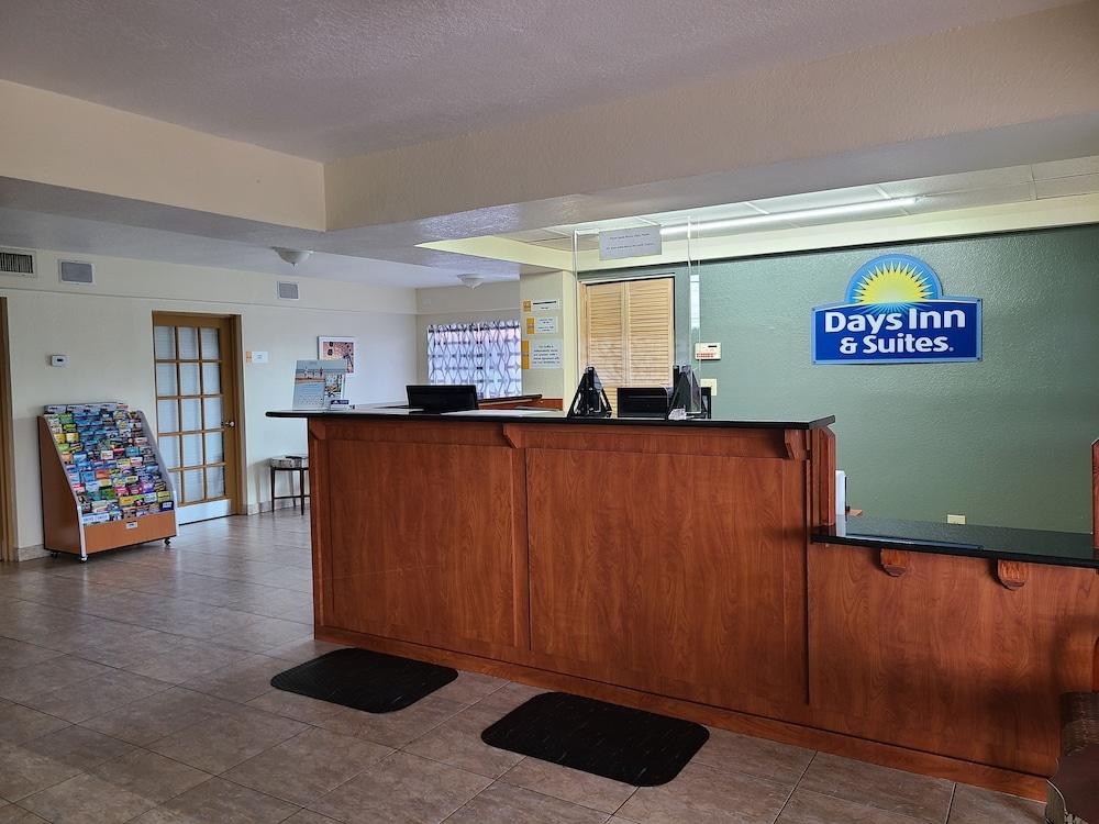 Quality Inn & Suites Orlando East - Ucf Area Alafaya Exterior foto